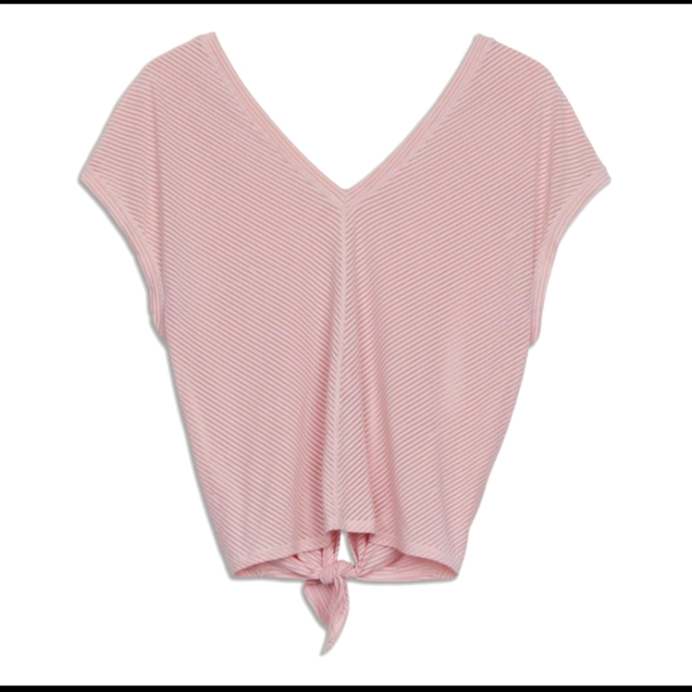 Lululemon Athletica ahead by miles short sleeve top